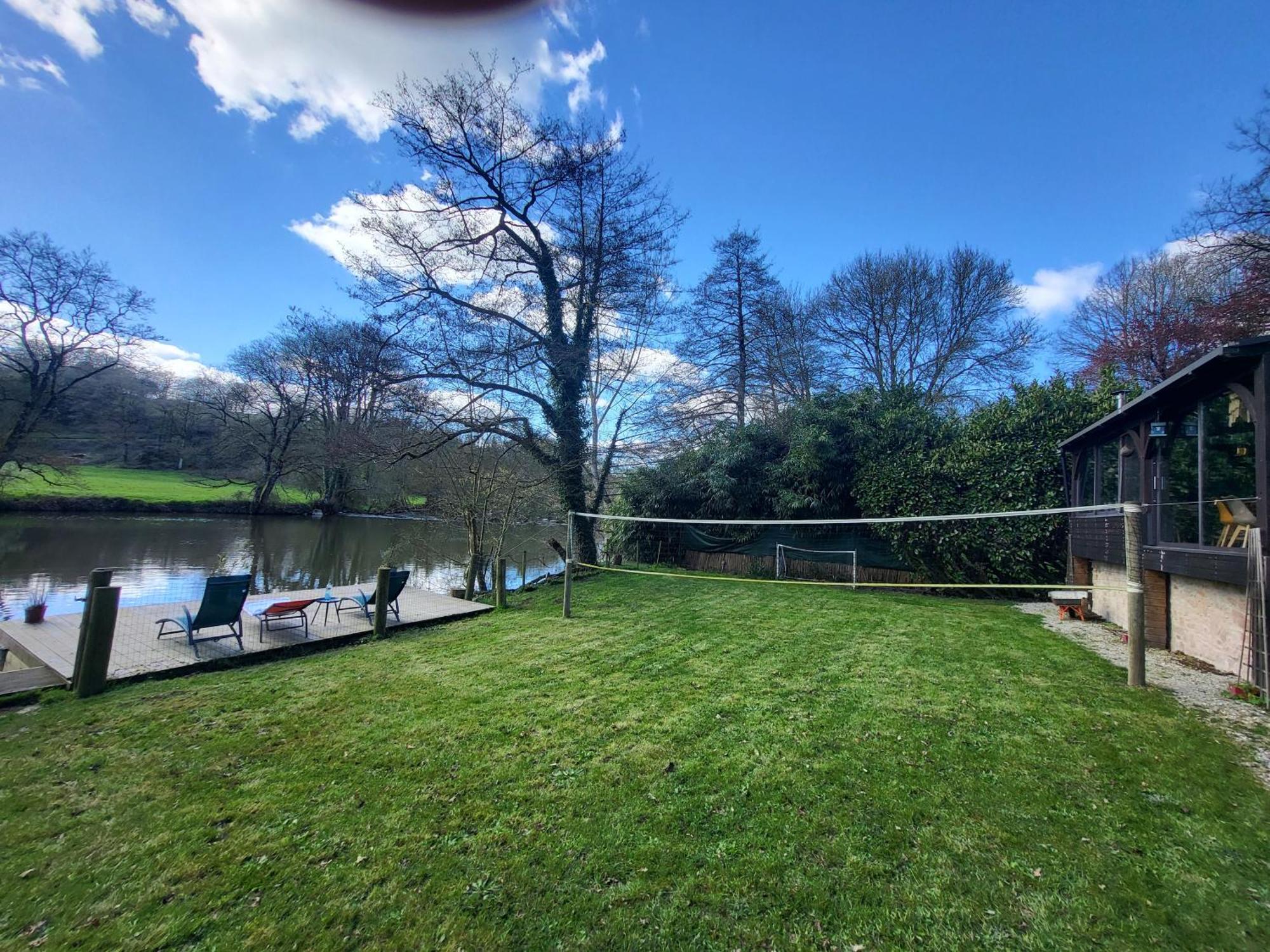 Chez Nirina Proche Puys Dufou Villa Mortagne-sur-Sevre Exteriör bild